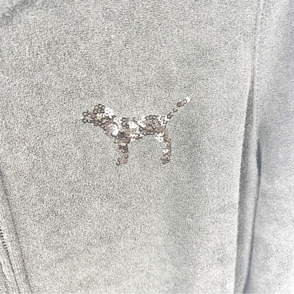 ✅ Victoria Secret Pink BLACK Zip Hoodie‎ WITH LOGO SPELL OUT ON BACK MEDIUM - Picture 2 of 7